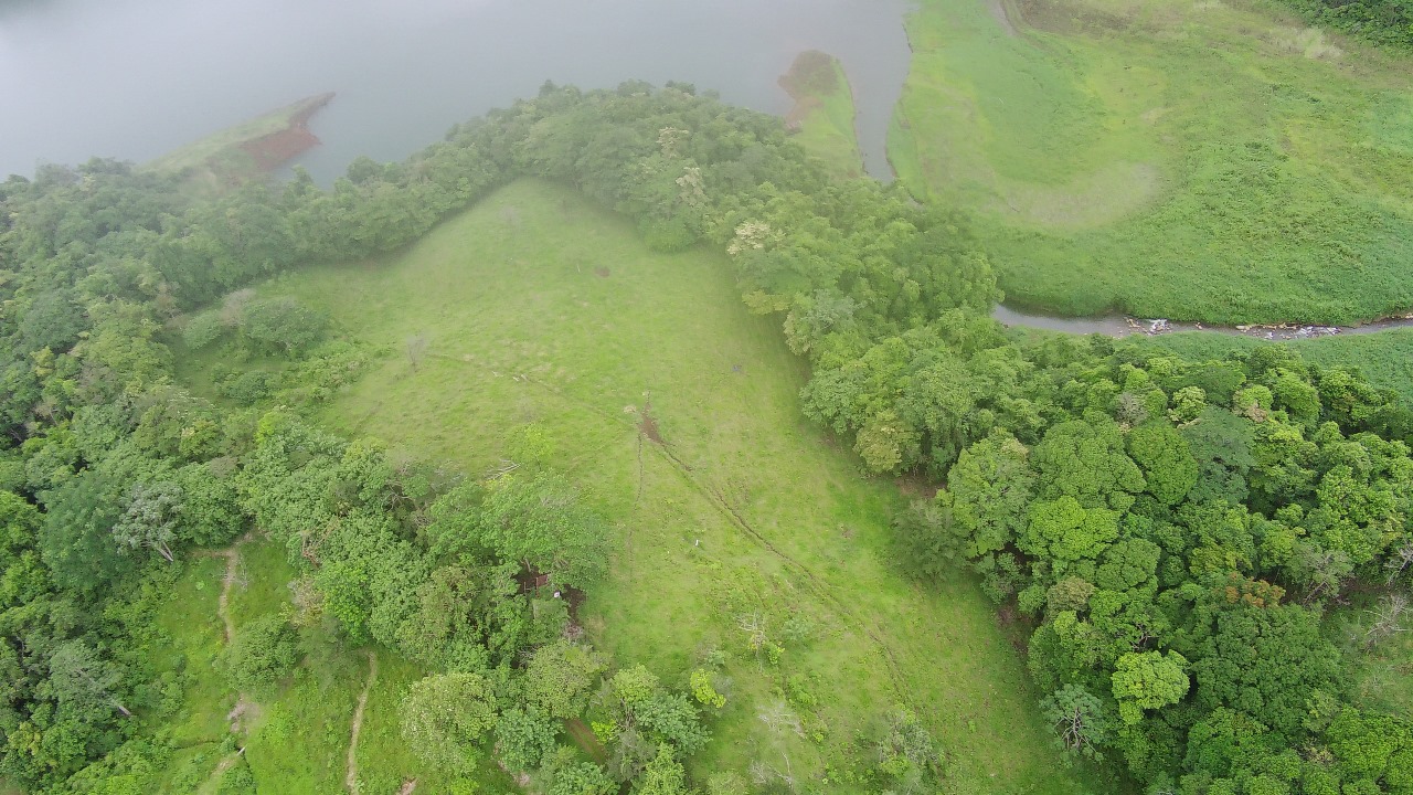 Beautiful 4055 m2 (1.00 Acre) Lolt w/ Amazing Lake Arenal Views in El Aguacate  photo 10