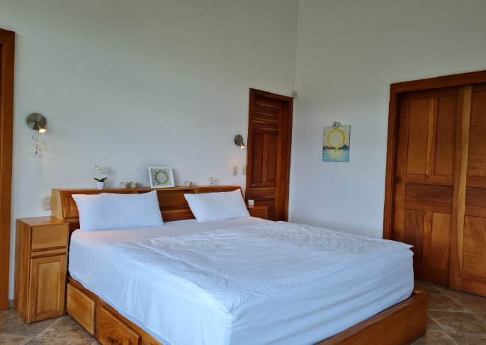 Villa Corazón: Luxury 4BD, 3.5BA Home + 3BD, 3.5BA GuestHouse w/ LAKE ACCESS photo 18