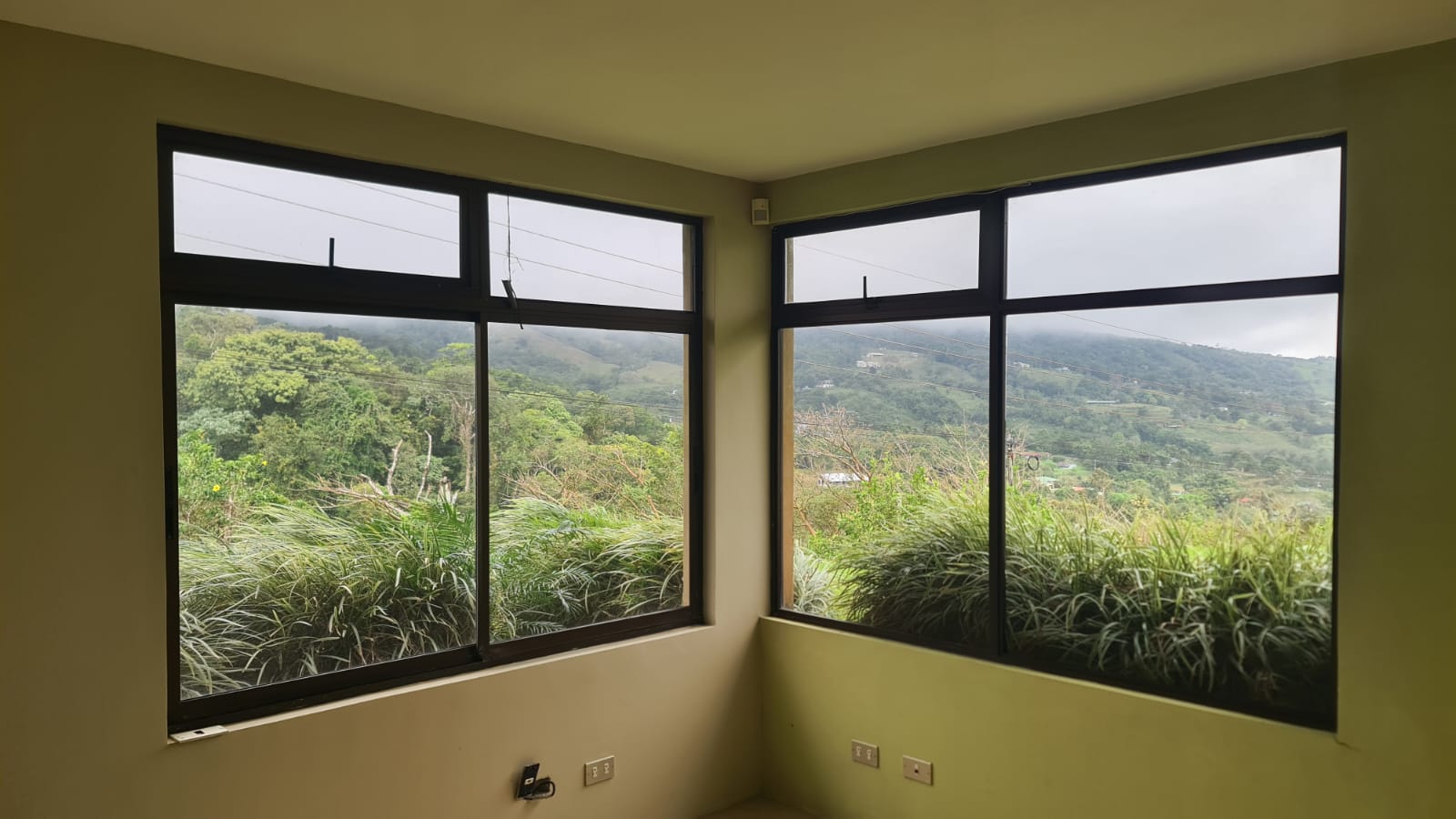 Furnished 3 Story, 2BR, 2BA + Den Lake View House w/ Utilities in Gated Community photo 26