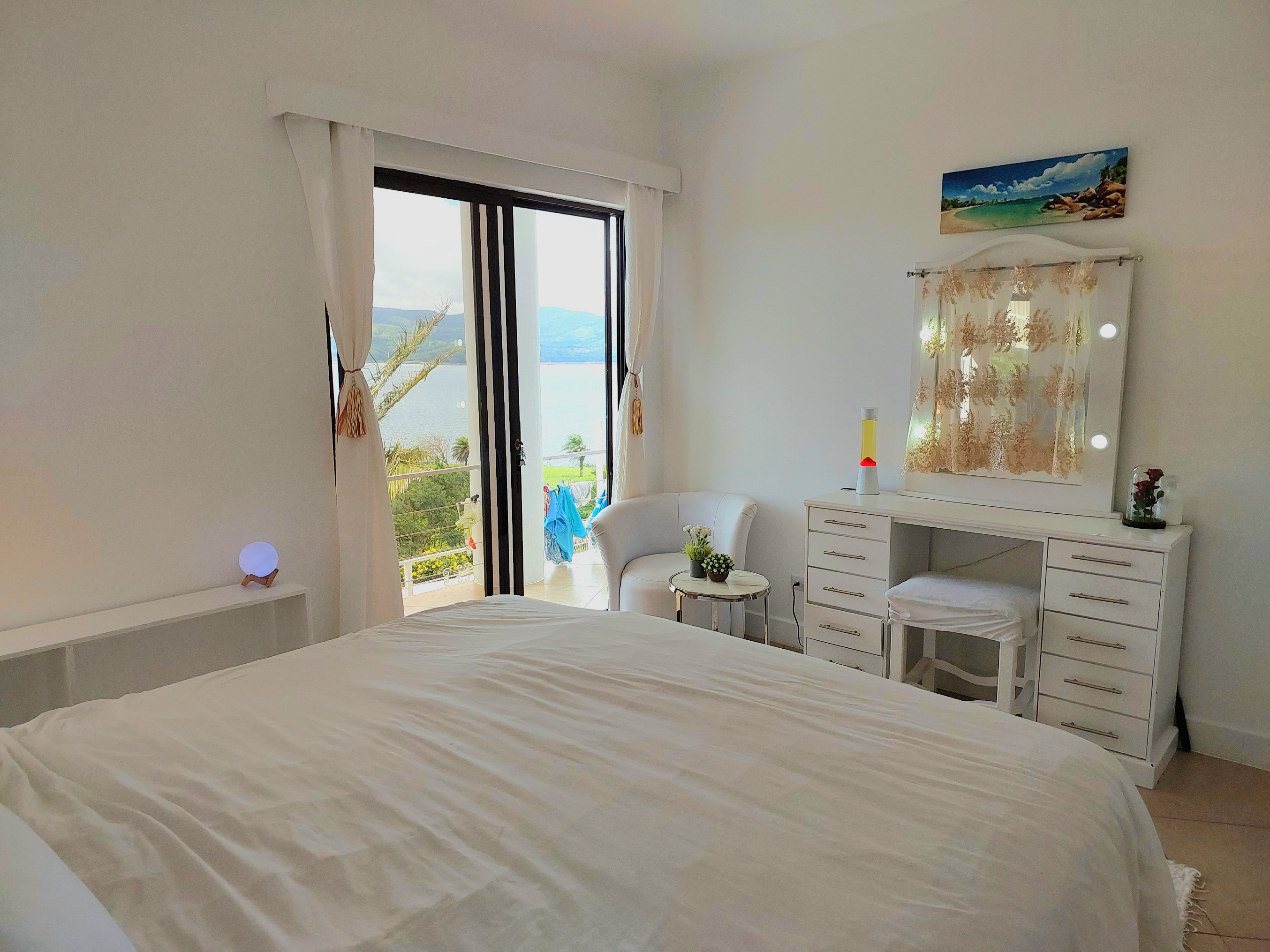 Luxury 7.41 Acre Estate 13 BD 10 BA w/ beautiful views of Lake Arenal & the Volcano  photo 30