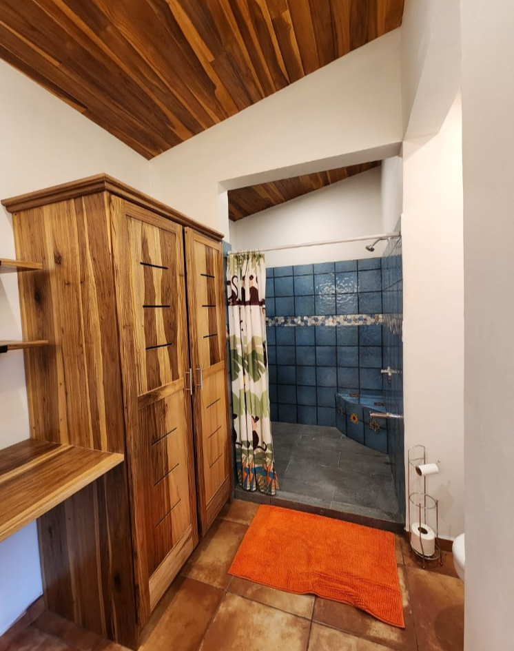 Spacious Home 3 BD 2.5 BA with Apartment, Pool, and Beautiful Views photo 11