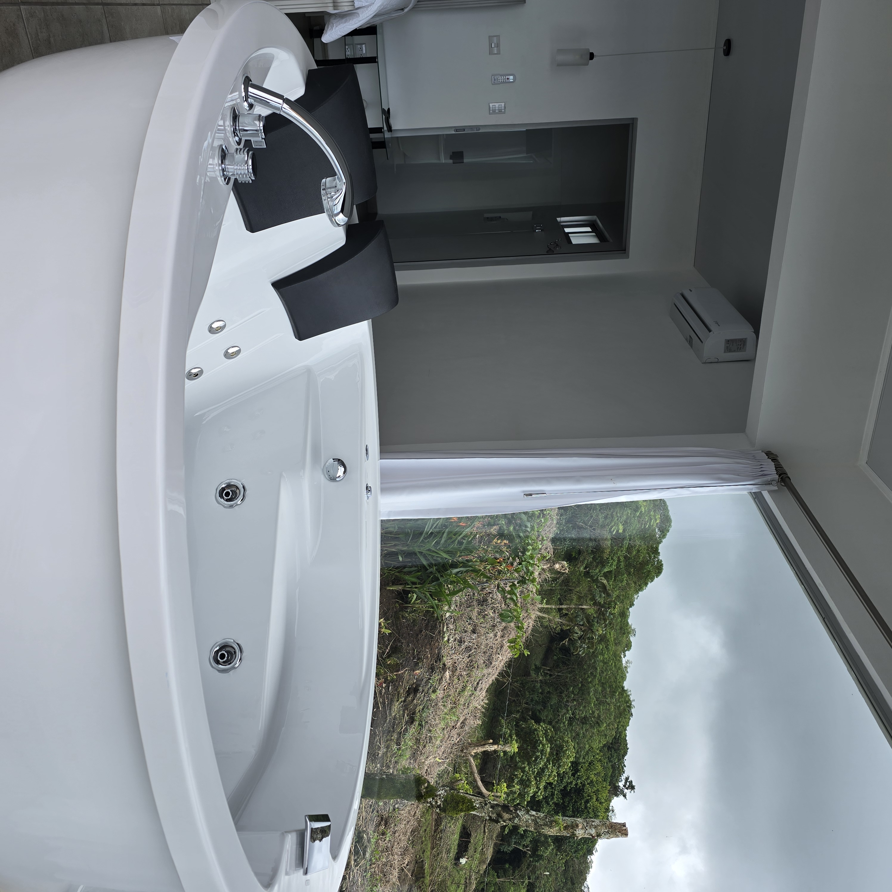 Luxurious Residential Complex with Income Potential in Tronadora photo 17