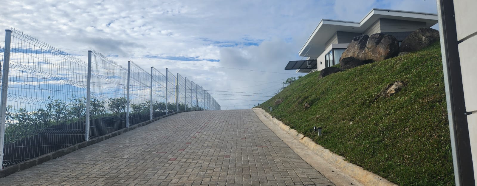 Beautiful Home 2 Bedrooms 2 Bathrooms with Stunning Mountain Views  photo 38