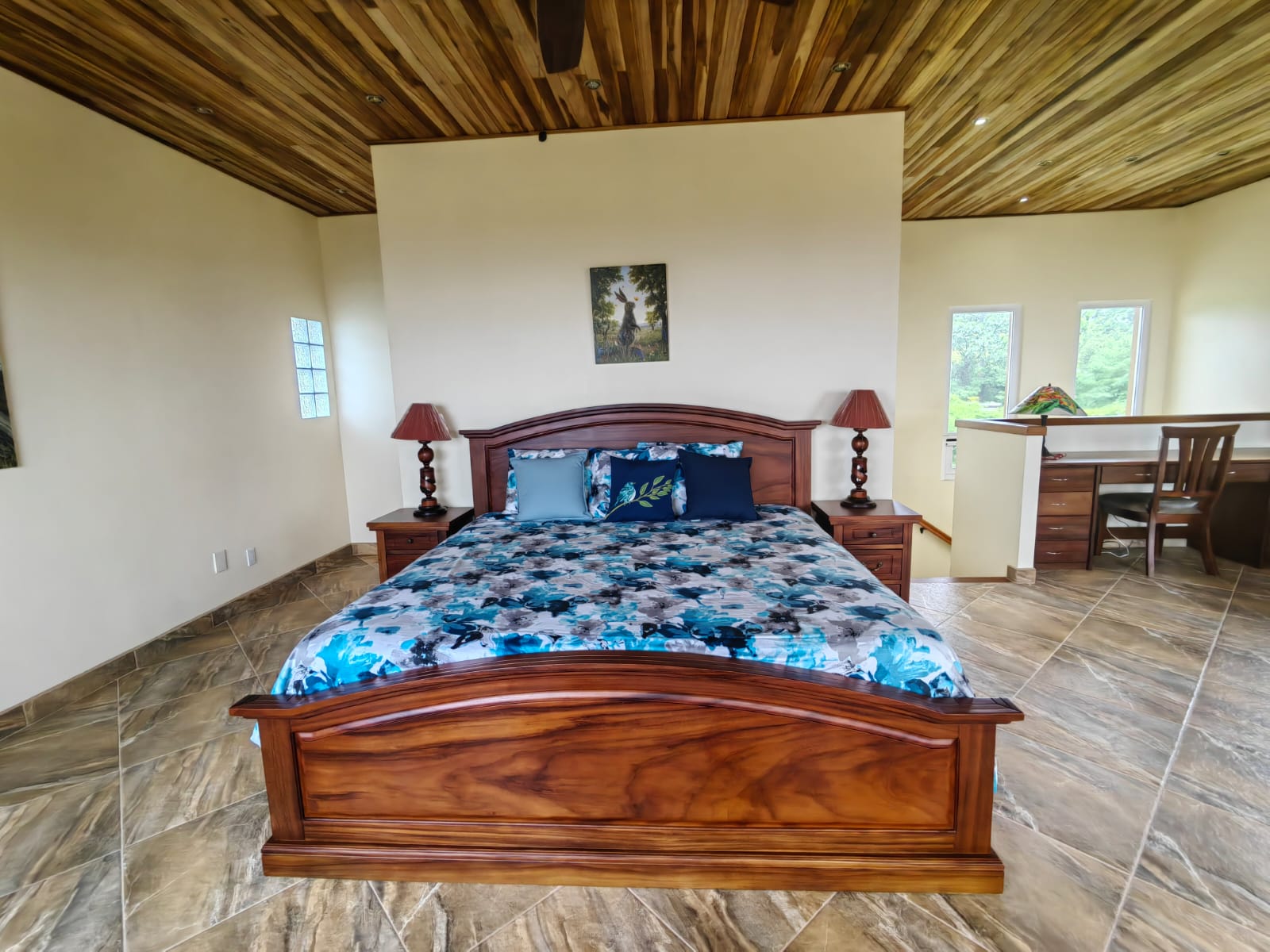 Luxury, Lake & Volcano View, 2BD/3BA Home in Gated Commuinty+1BD/1BA Apt photo 13