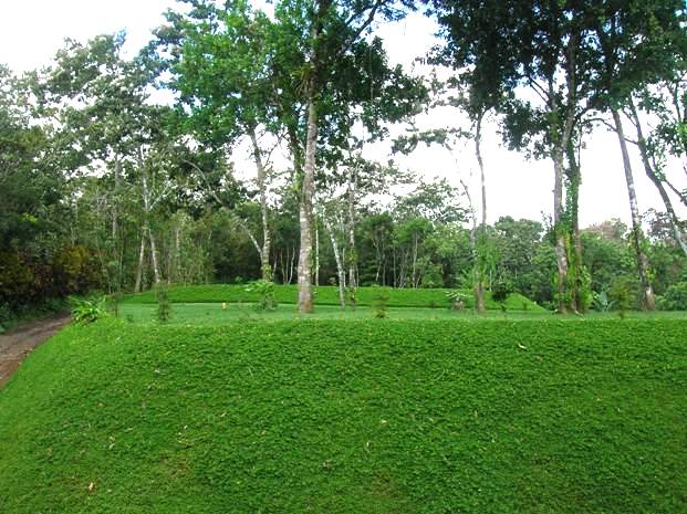 Prime Acreage directly on the Lake and Main Road In Nuevo Arenal photo 8