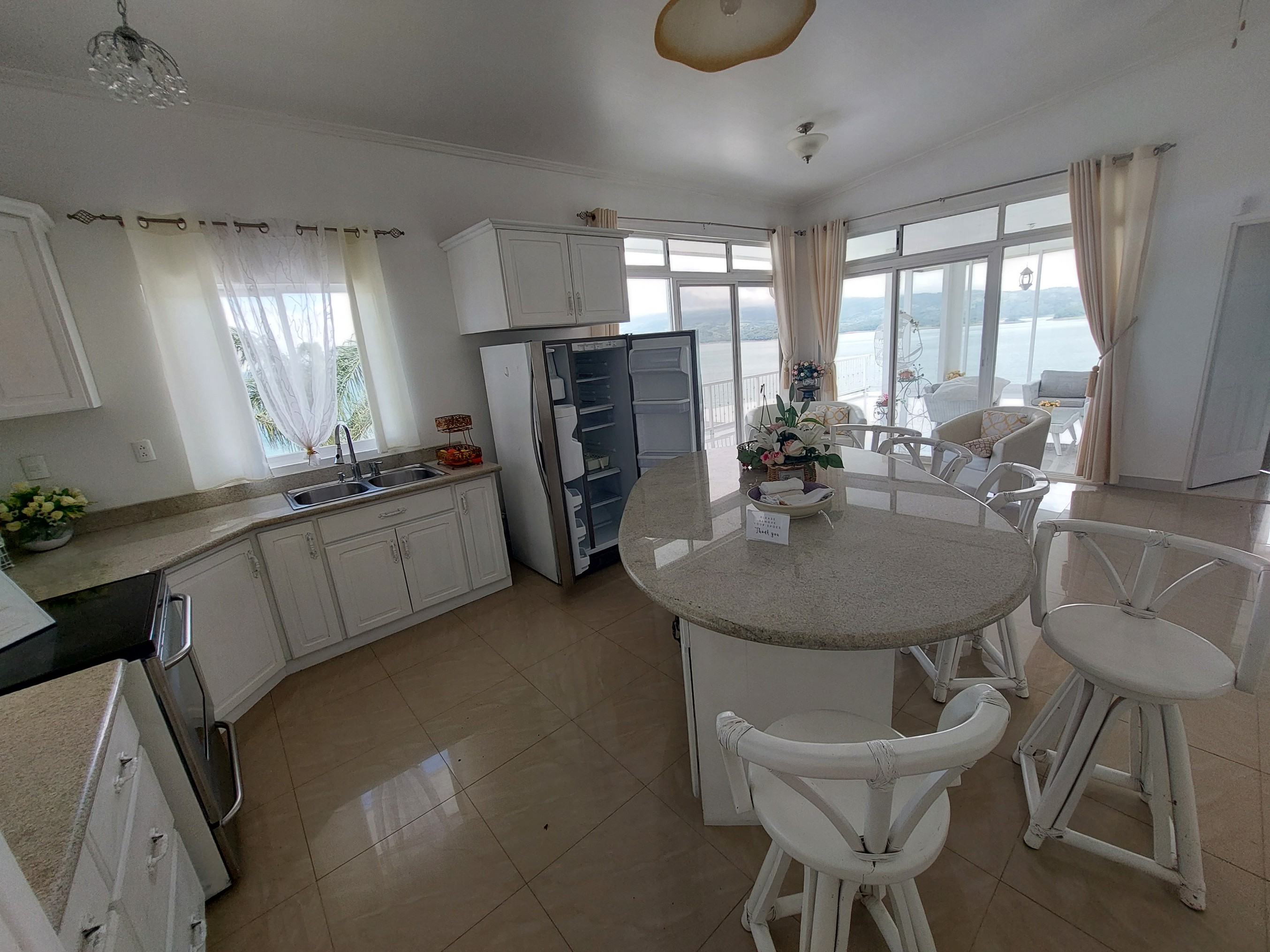 Luxury 7.41 Acre Estate 13 BD 10 BA w/ beautiful views of Lake Arenal & the Volcano  photo 20