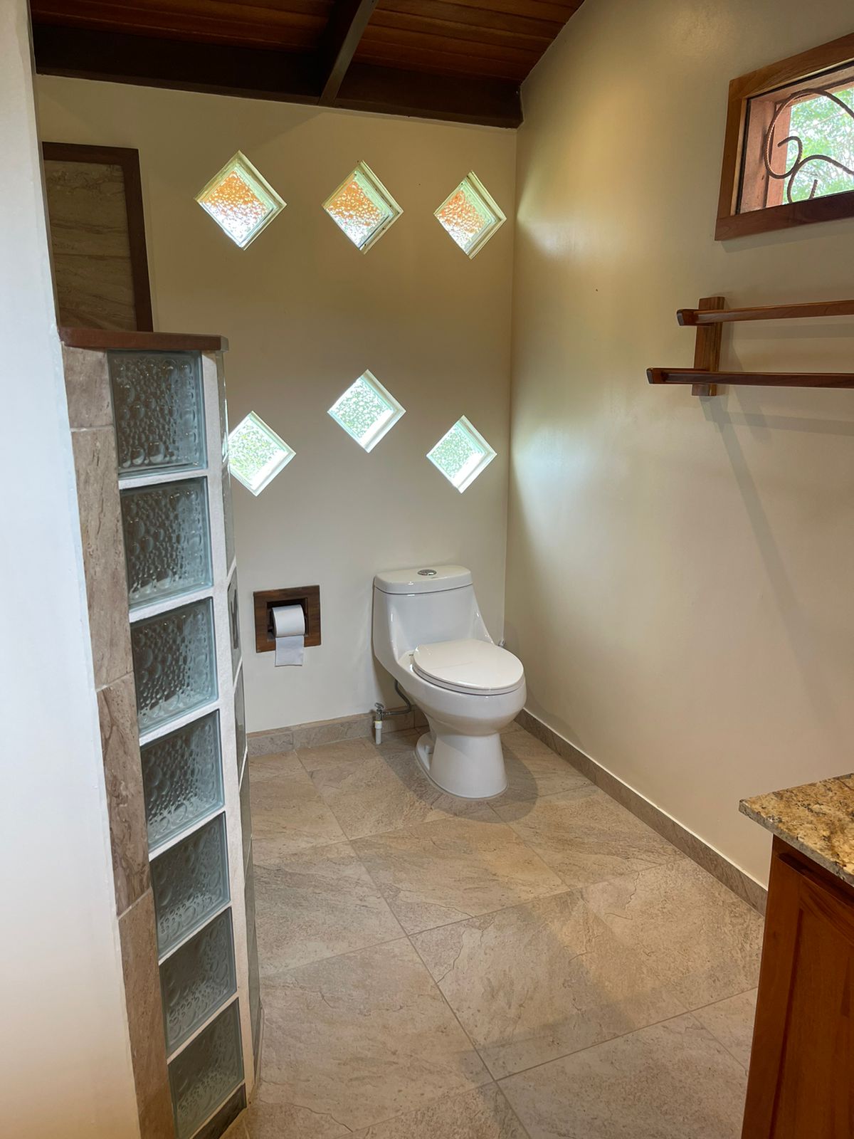 Charming 132 m² Home on 5,000 m² Lot w/ Creek in a Gated Community photo 21