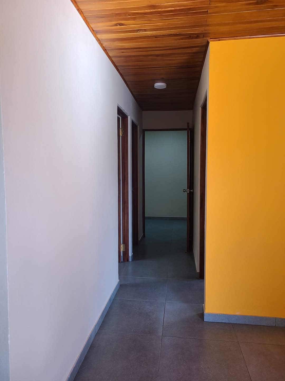 Charming Home 2BD 1BA in a Quiet Neighborhood Near Lake Arenal Park  photo 10