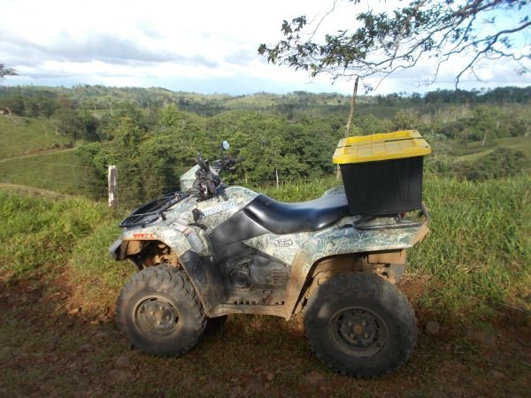 168 acres (68 hectares) of natural peace and tranquility with four cabins photo 12