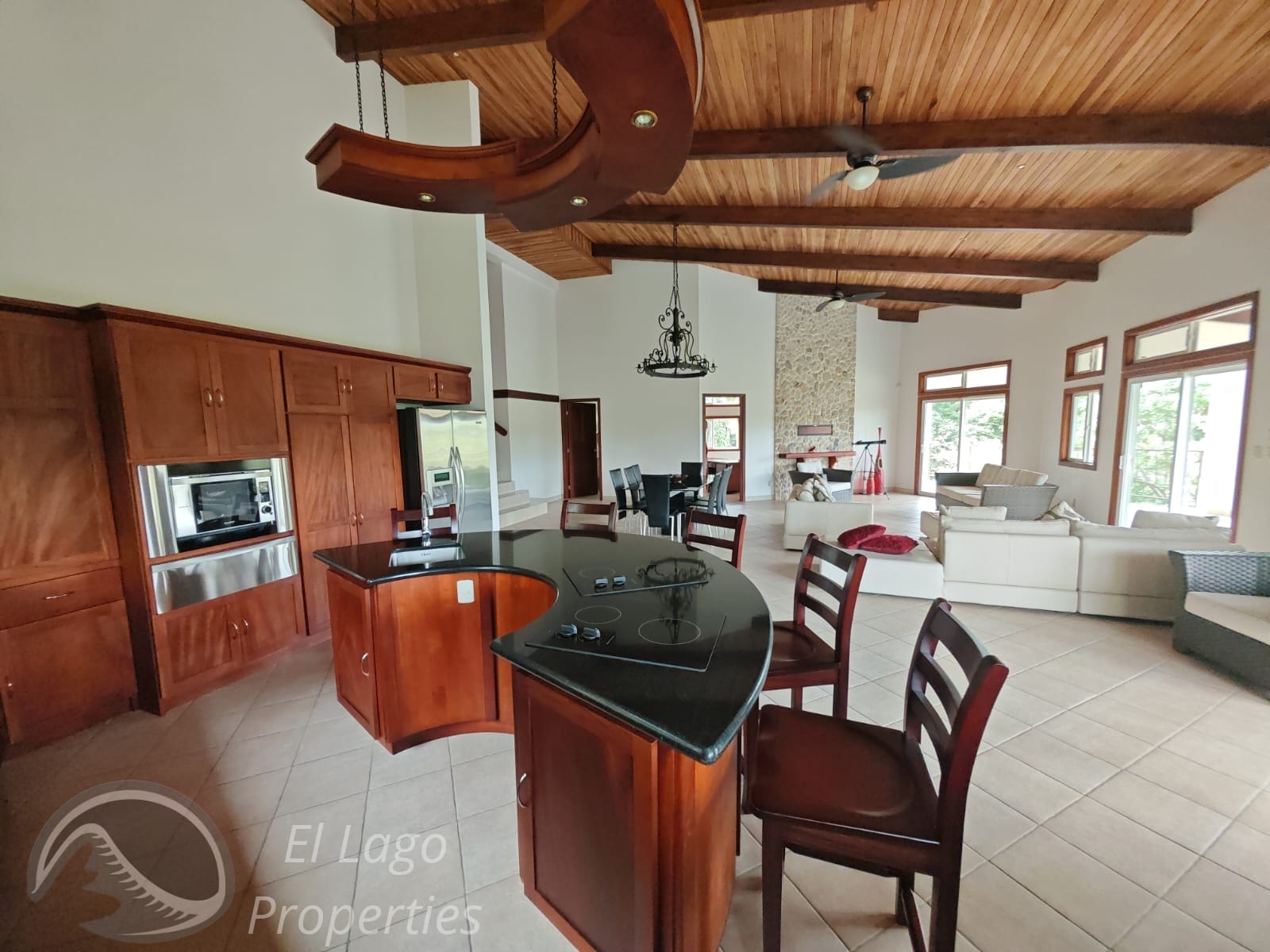 Luxurious Home 4 BD 4 BA With Amazing Lake Views In Nuevo Arenal  photo 11