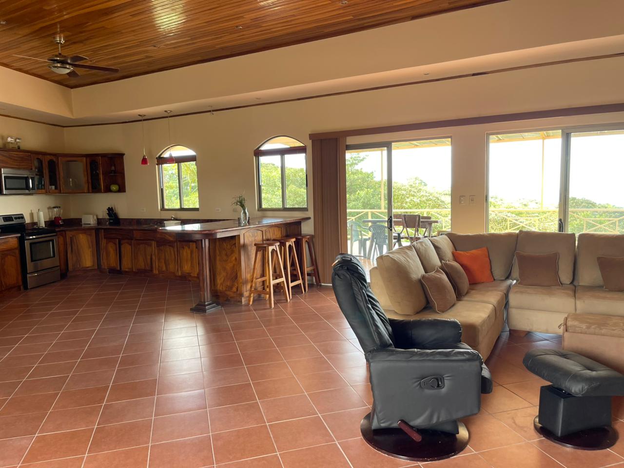 Charming Home in Bella Vista – Spacious Living with Stunning Views photo 6