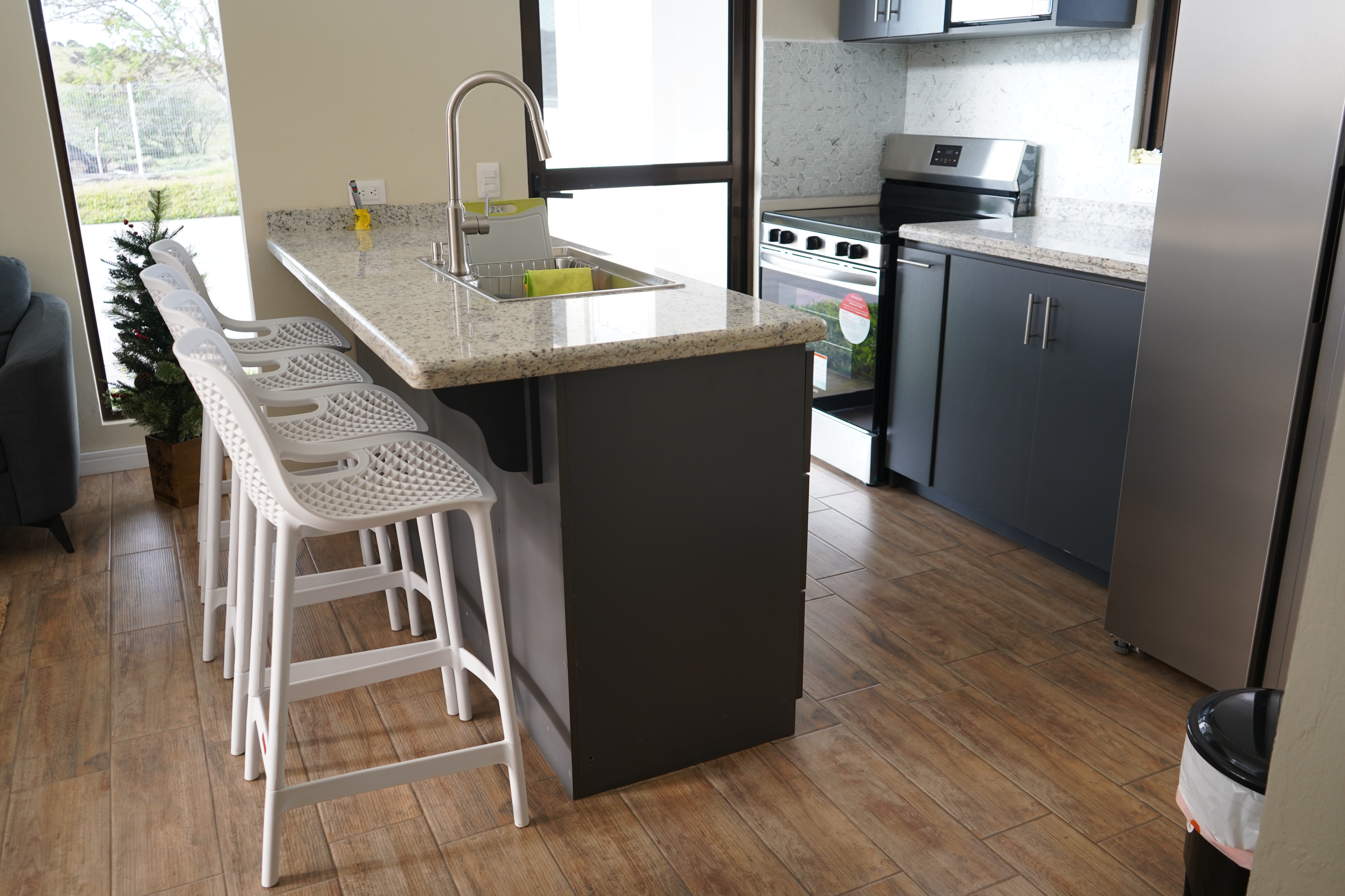 Beautiful Home 2 Bedrooms 2 Bathrooms with Stunning Mountain Views  photo 8