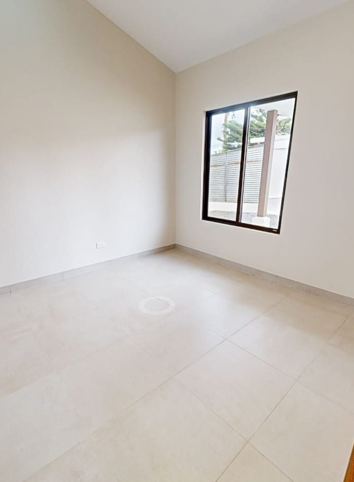 Charming Home 2BD 2BA in a Quiet Neighborhood Near Lake Arenal Park photo 6