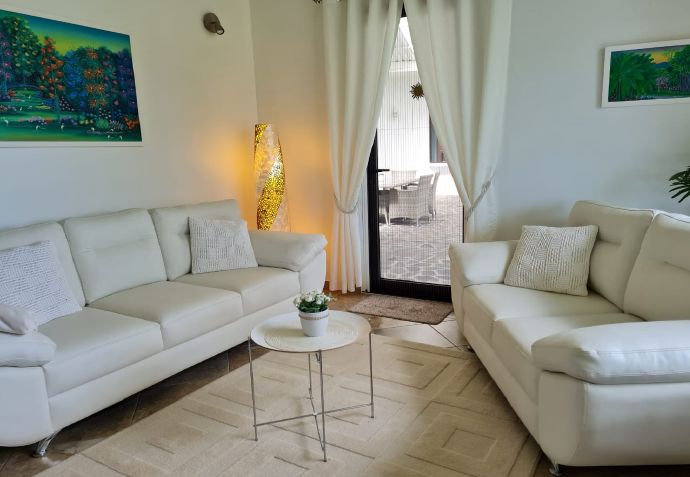 Villa Corazón: Luxury 4BD, 3.5BA Home + 3BD, 3.5BA GuestHouse w/ LAKE ACCESS photo 13