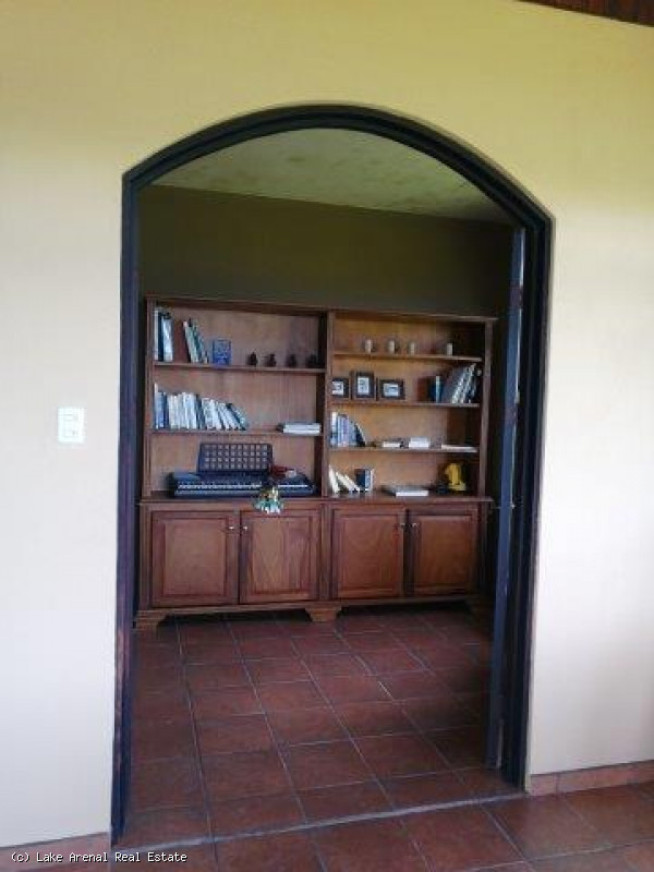 Luxury Manor with Far-reaching Lake Views In Nuevo Arenal photo 10