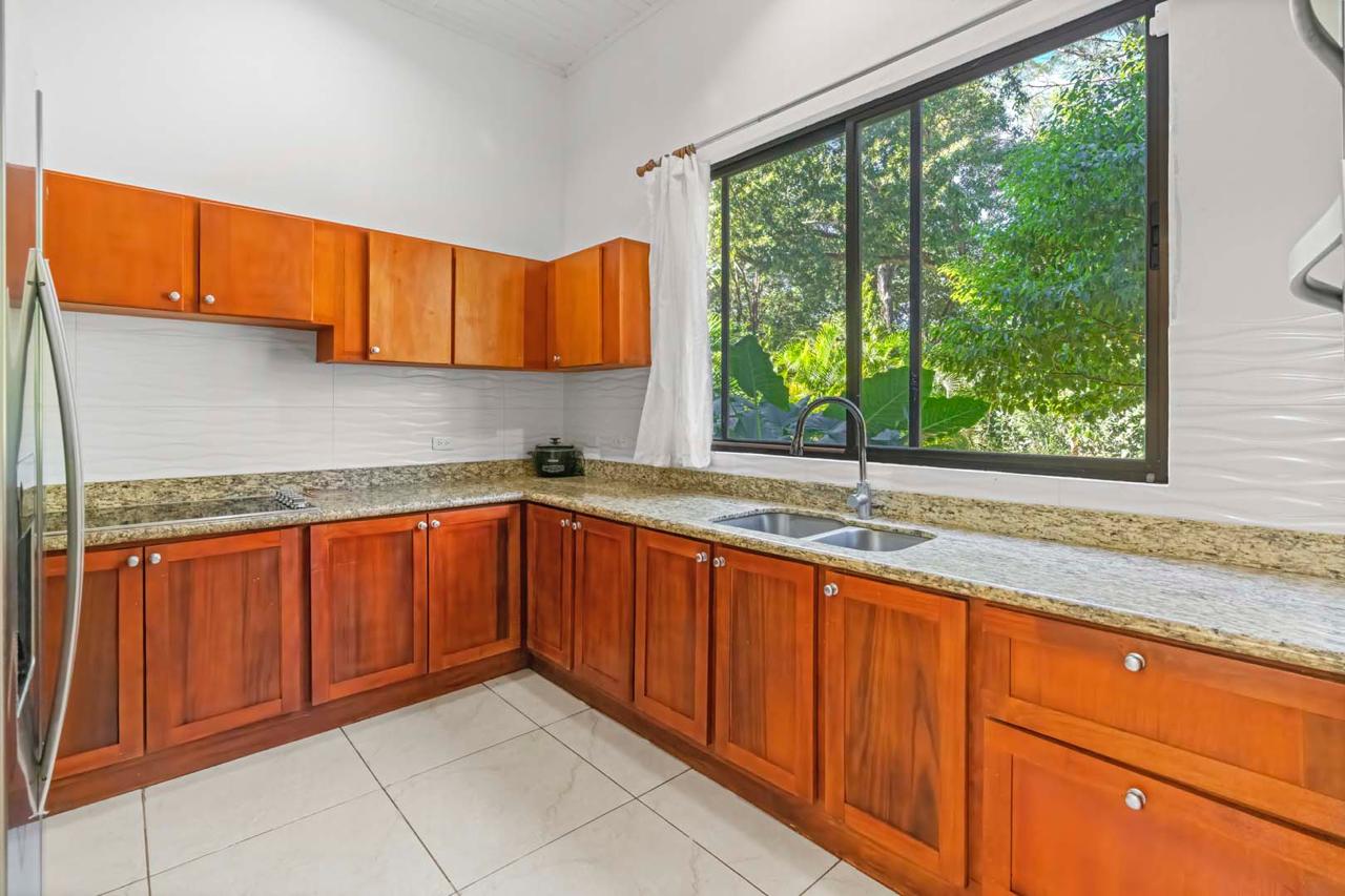 Beautiful 3-Story Property with 4 Apartments, Pool & Panoramic Comforts photo 20