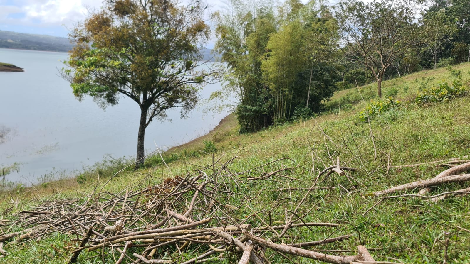 Beautiful, LAKE ACCESS property in Parcelas Santa Maria, Nuevo Arenal  photo 33