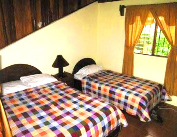 Rustic and Charming Ecolodge, 3,95 acre In La Fortuna photo 12