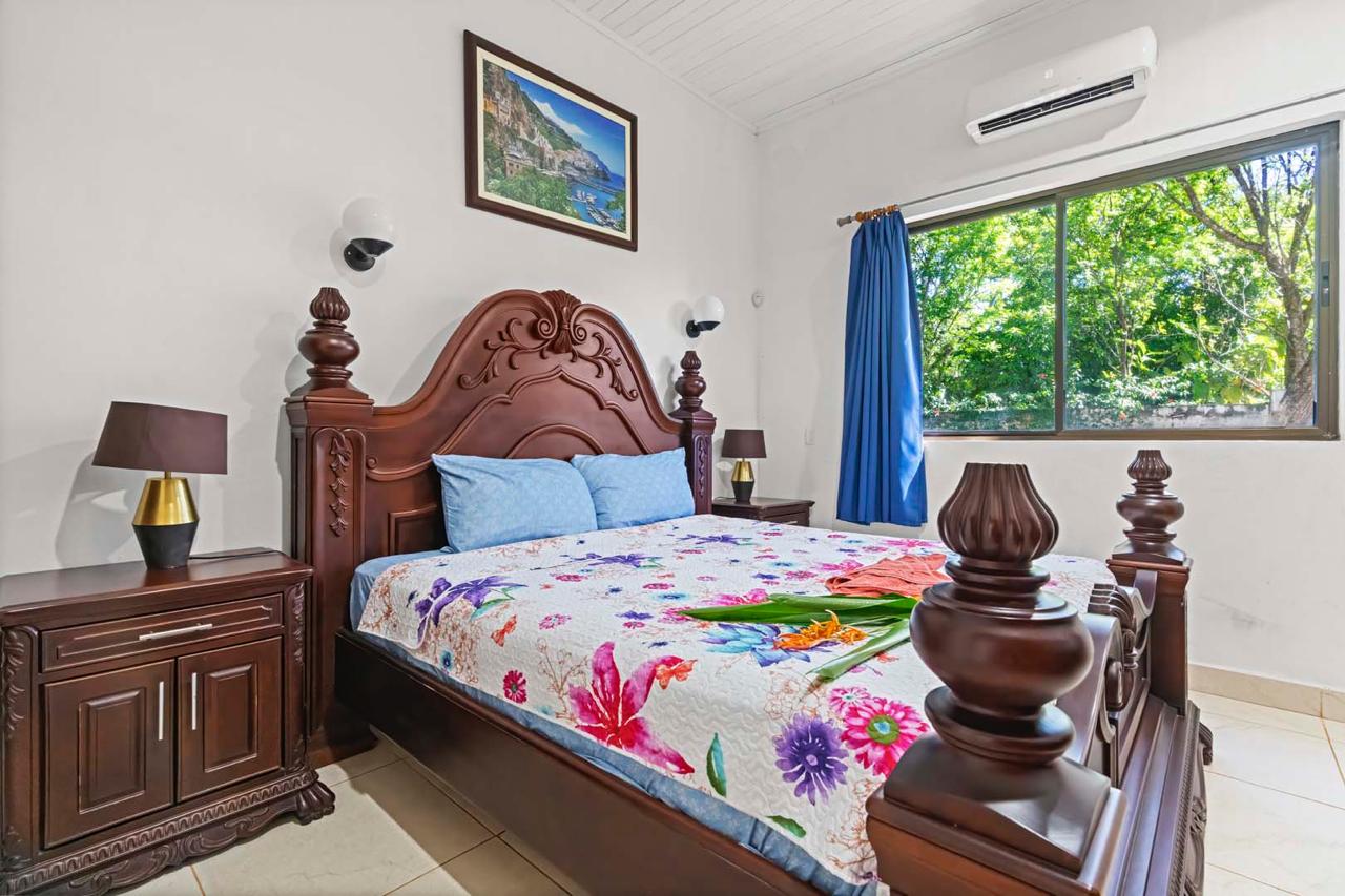 Beautiful 3-Story Property with 4 Apartments, Pool & Panoramic Comforts photo 23