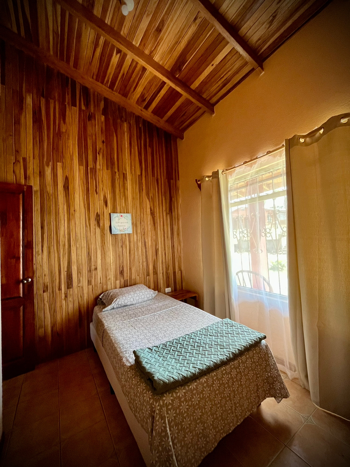 Cozy, 2BD/1BA House walking Distance to Downtown Nuevo Arenal photo 8