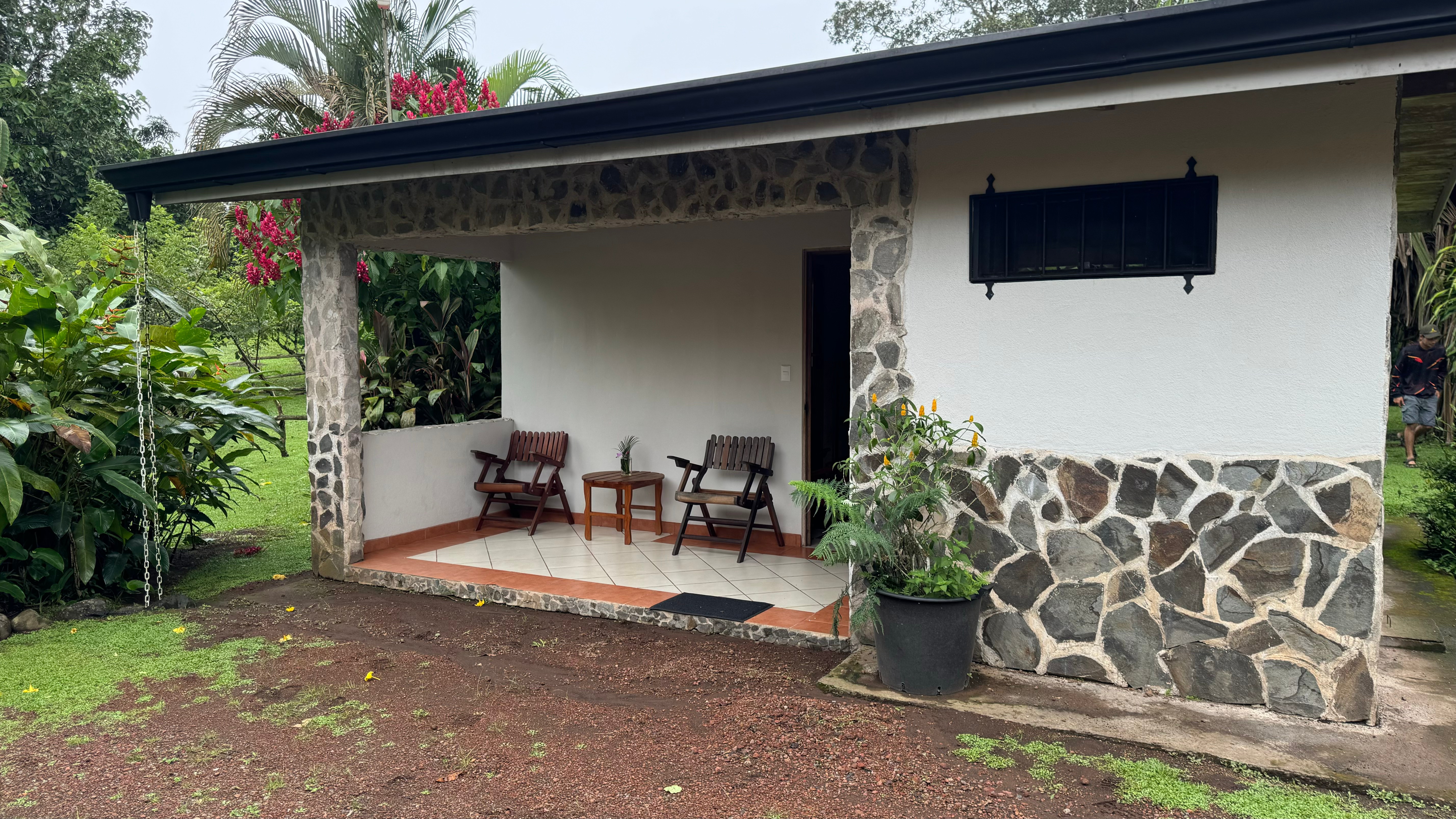 Commercial property: main house + 5 cabins + greenhouse + stable in Cinco Esquinas  photo 49