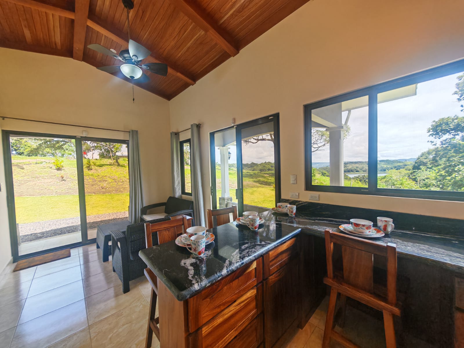 Cozy Modern Home 2BA 1BA with Lake and Mountain Views in San Luis photo 8