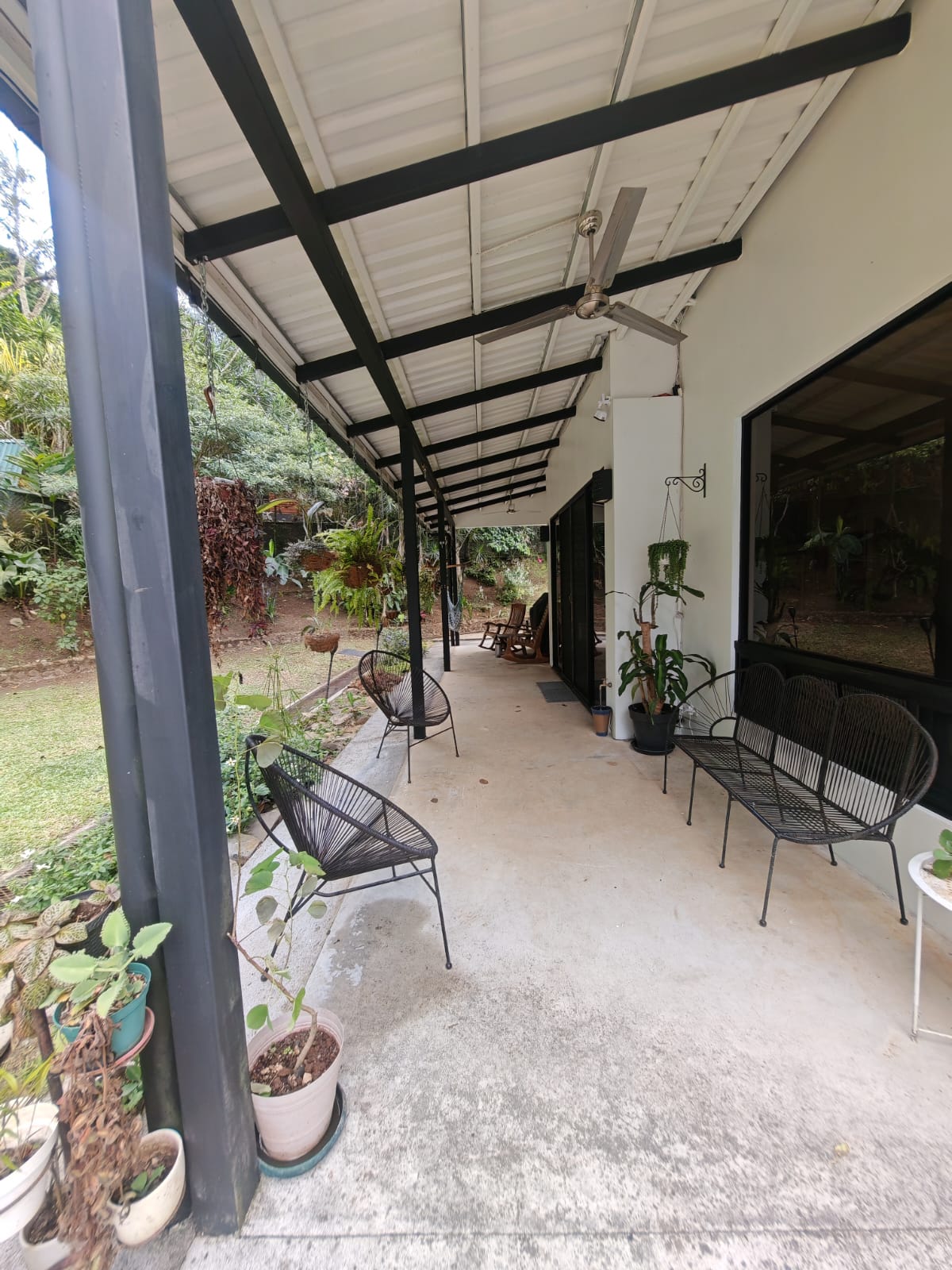 Spacious & Stylish Home 3BD 2BA + Apartment, Fully Furnished In Tronadora photo 40