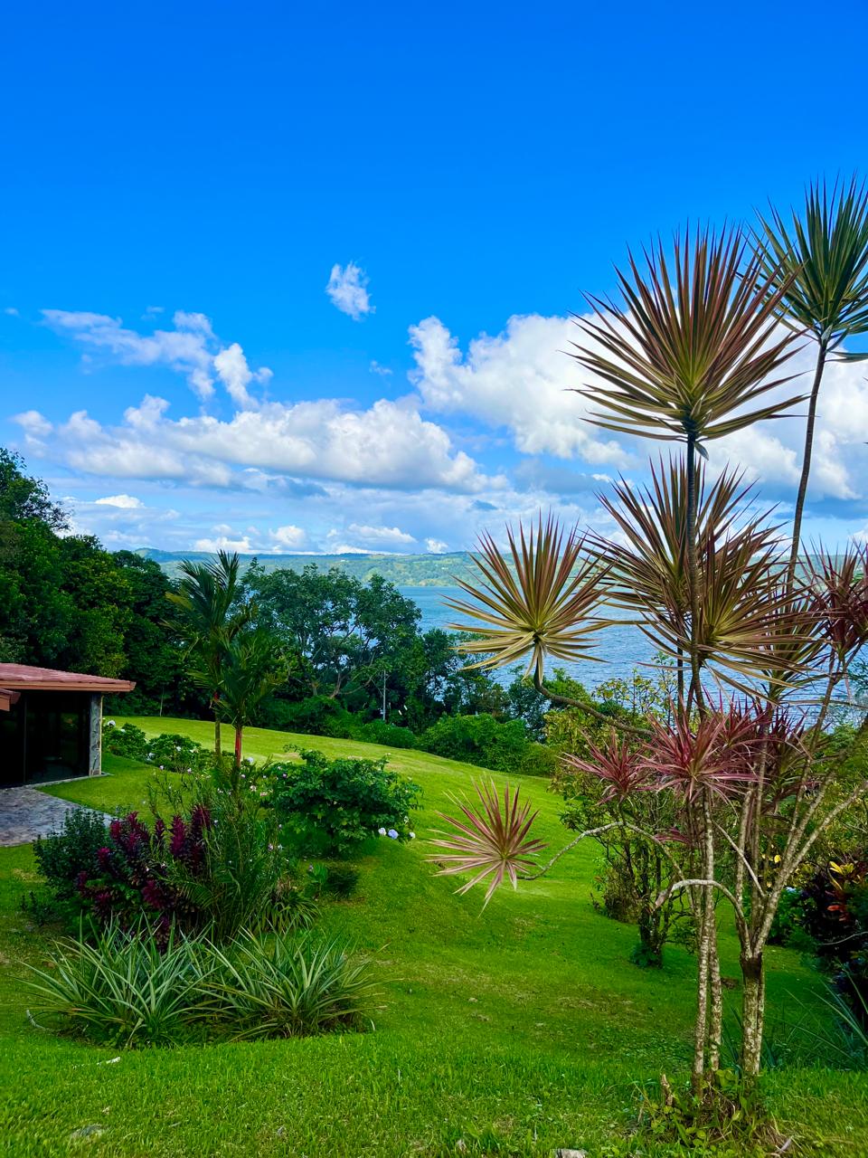 Beautiful Lake & Volcano View Home in Gated Community – Fully Furnished  photo 44