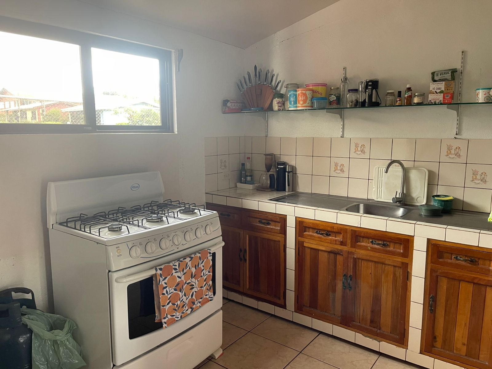 Charming 2 Bedroom 1 Bathroom Home in the Heart of Nuevo Arenal photo 15