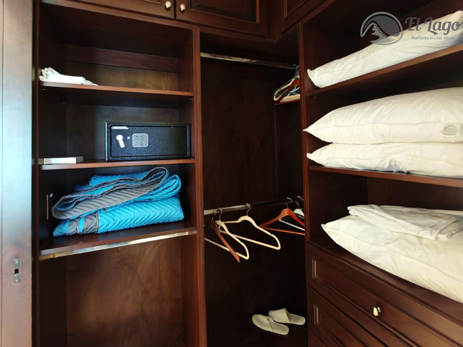 Luxury Estate w/ 8 BD, 9 BA, Private Forest, and Development Potential photo 36