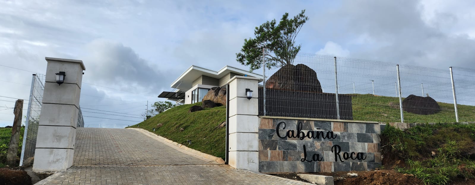 Beautiful Home 2 Bedrooms 2 Bathrooms with Stunning Mountain Views  photo 43