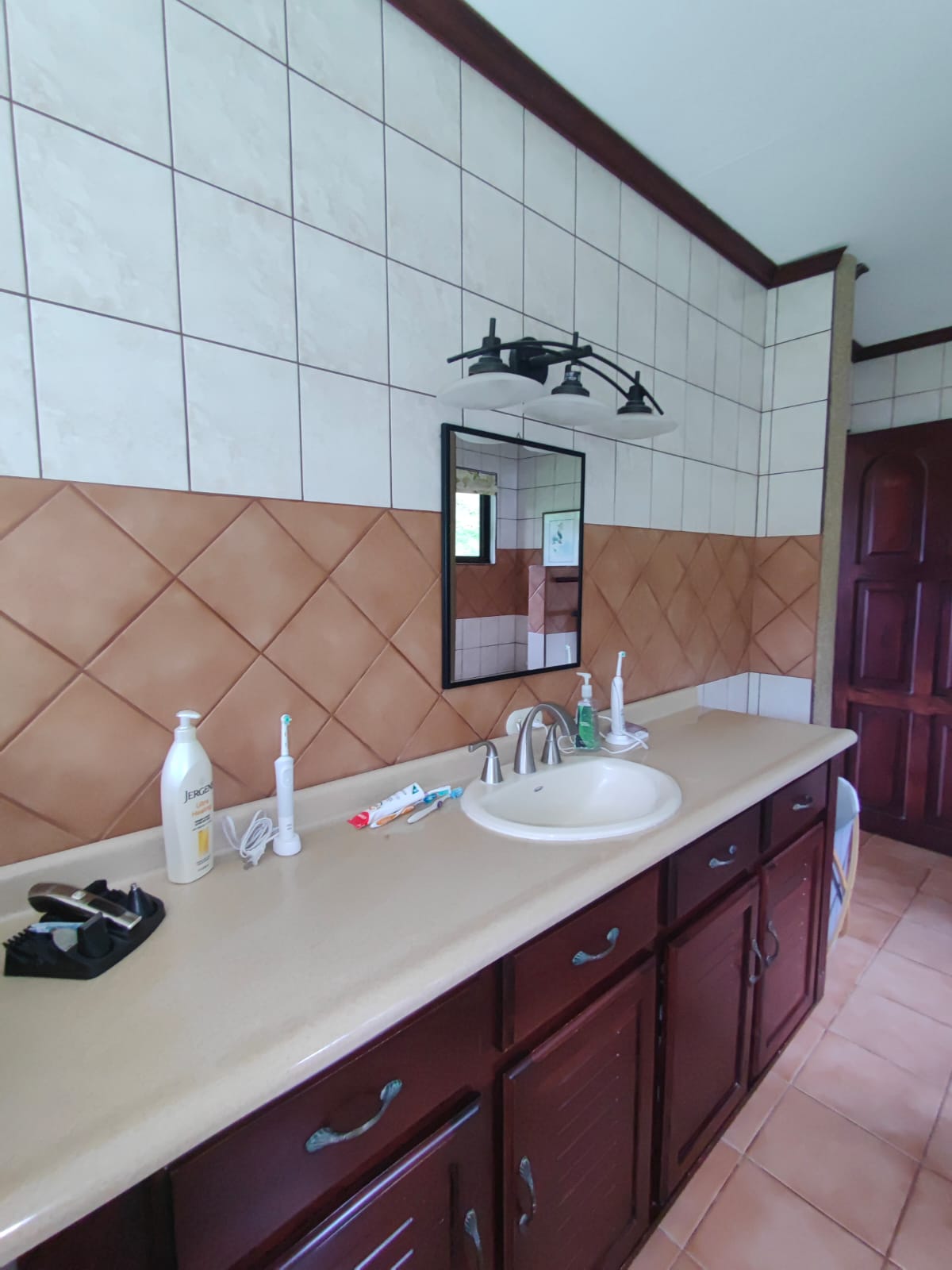 Sprawling, 2 BD/2 BA Home+Office+Apt+Stables+Green House in Tronadora photo 26