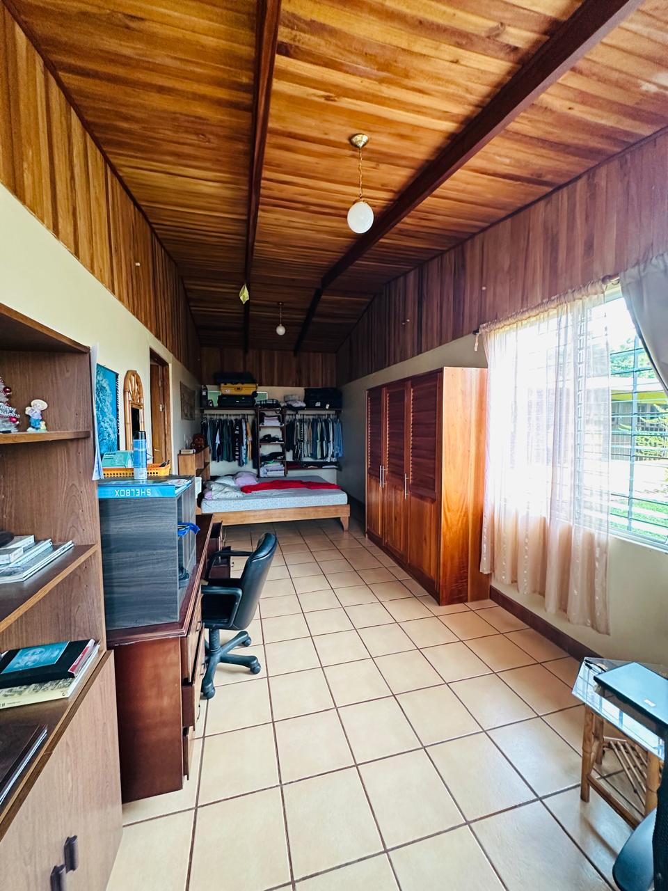 Charming Home with Lake Arenal Views – Spacious Lot & Natural Beauty  photo 9