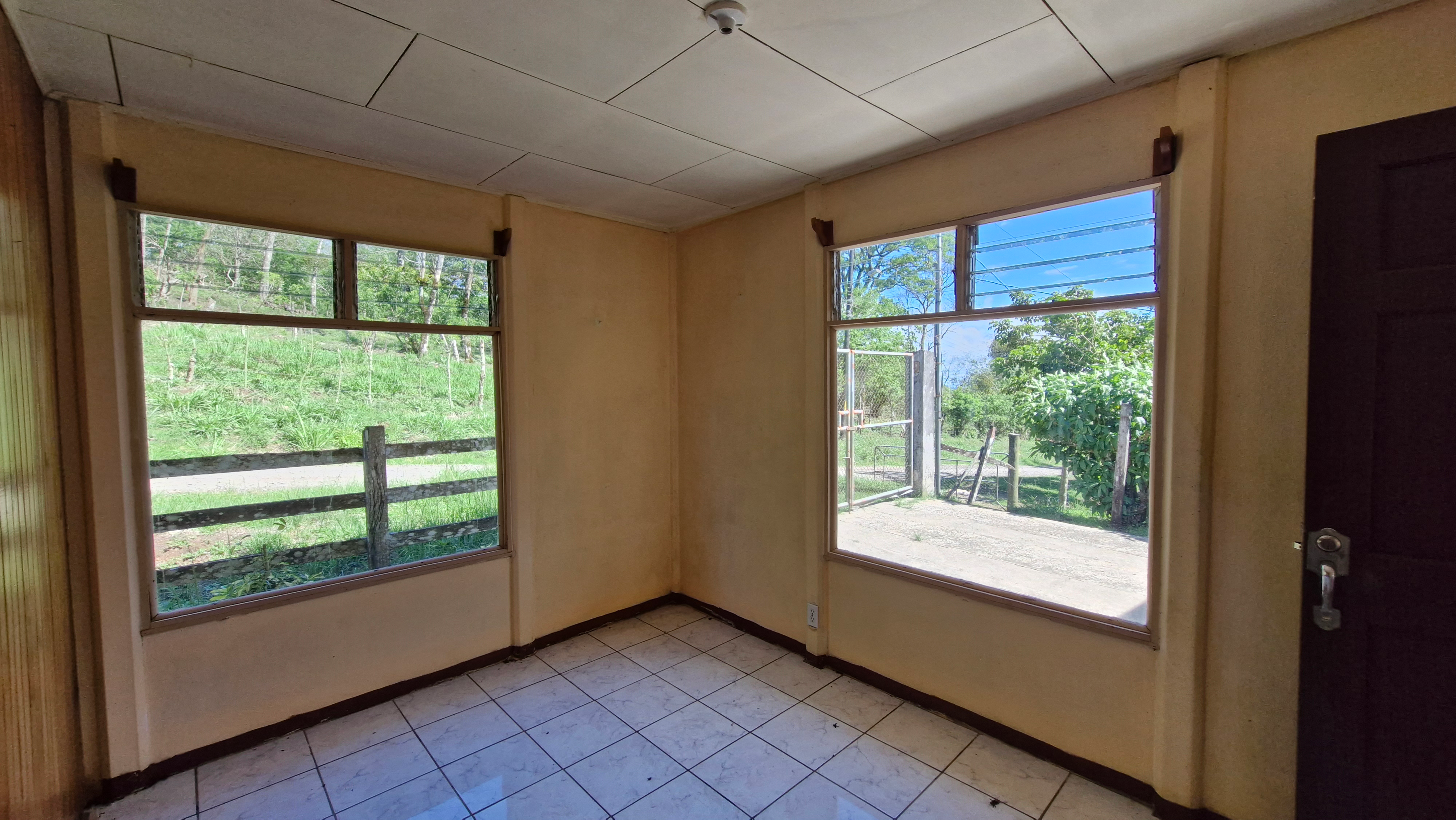 Lovely Home 4BD/2BA With Wind farms views in Parcelas de Quebrada Azul  photo 6