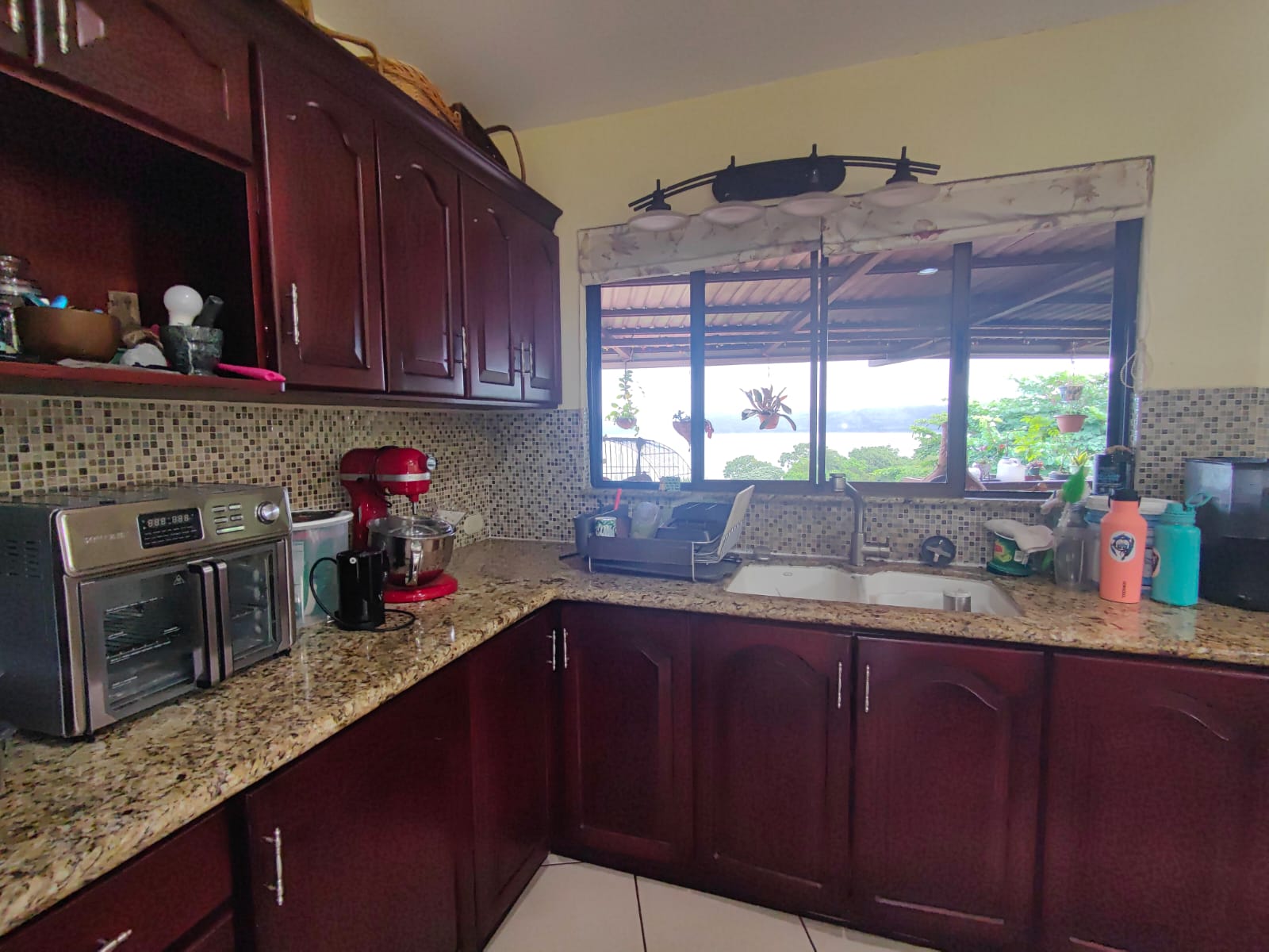 Sprawling, 2 BD/2 BA Home+Office+Apt+Stables+Green House in Tronadora photo 15