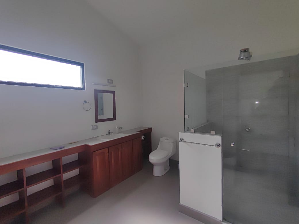 Lovely 3BD, 2BA Lake & Volcano View Home Walking Distance to Everything photo 15