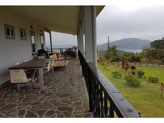 Stunning 374 m² 3BD 3BA Home with Expansive Lake and Volcano Views photo 30