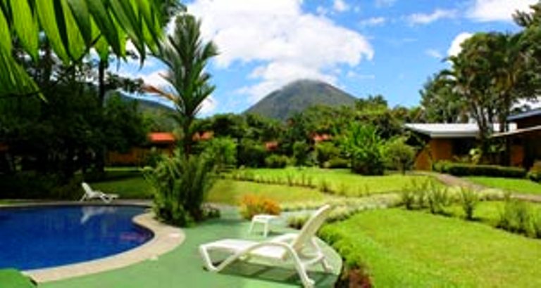 Rustic and Charming Ecolodge, 3,95 acre In La Fortuna photo 7