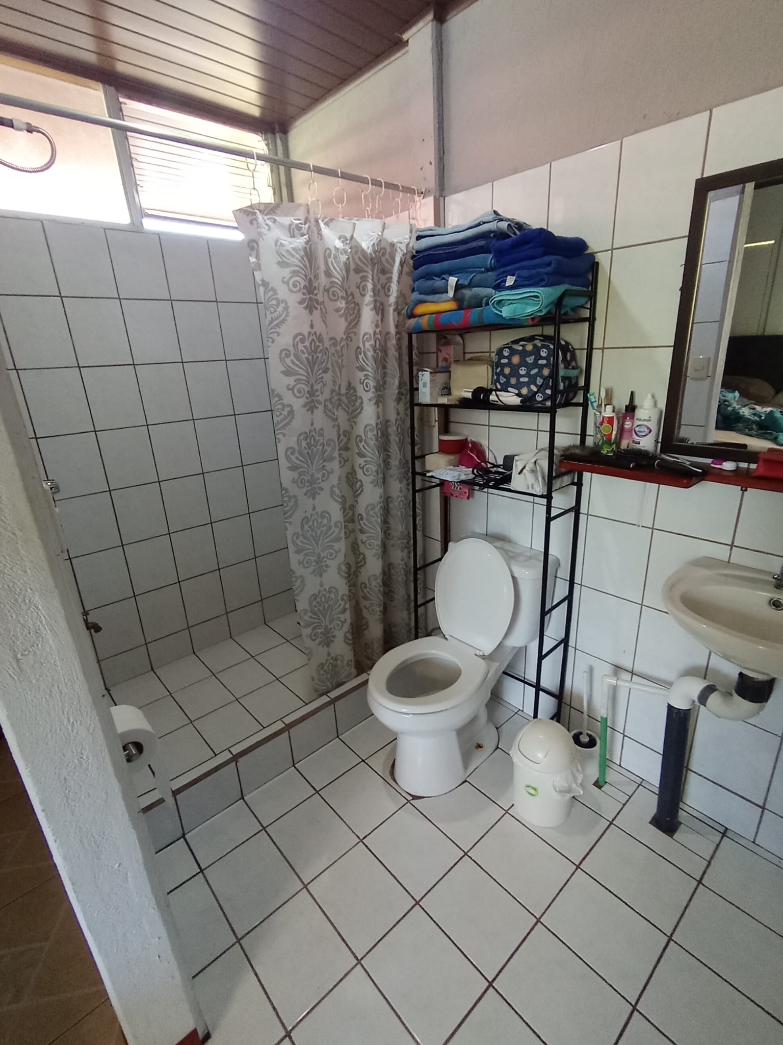 Cozy 3-Bedroom Furnished Home in a Peaceful Community In El Silencio  photo 7