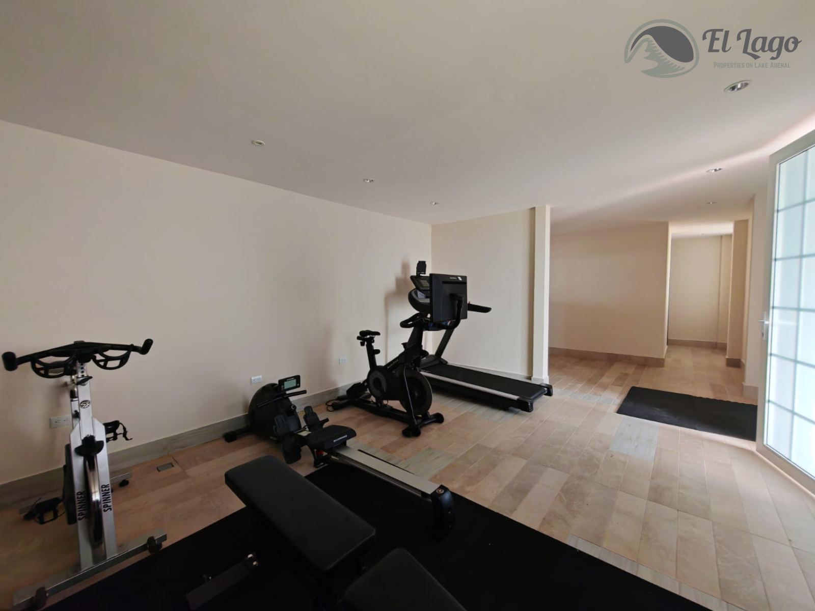 Luxury Estate w/ 8 BD, 9 BA, Private Forest, and Development Potential photo 10