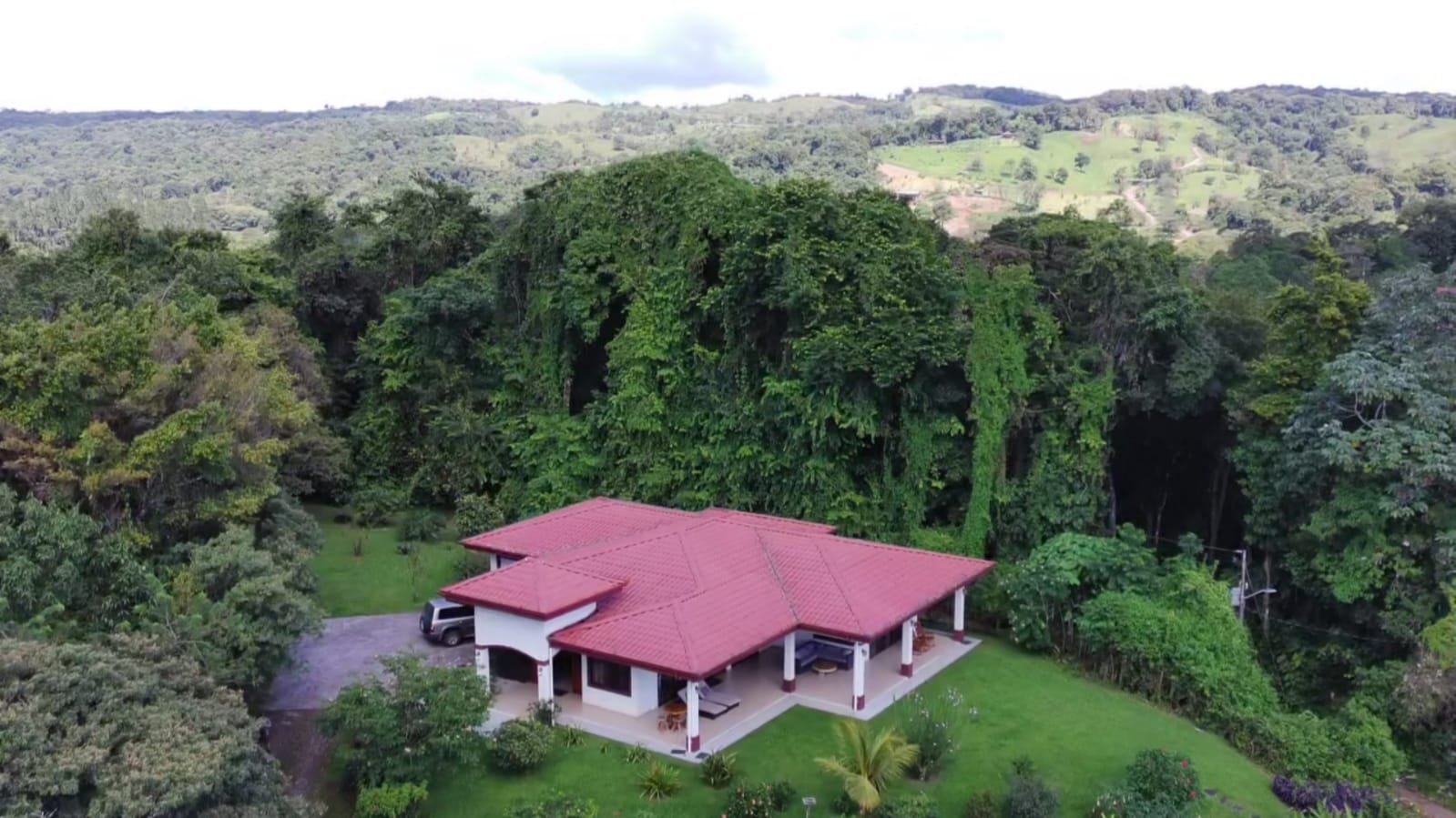 Beautiful Furnished Home 2BD 2.5 BA w/ Lake View in Nuevo Arenal photo 29