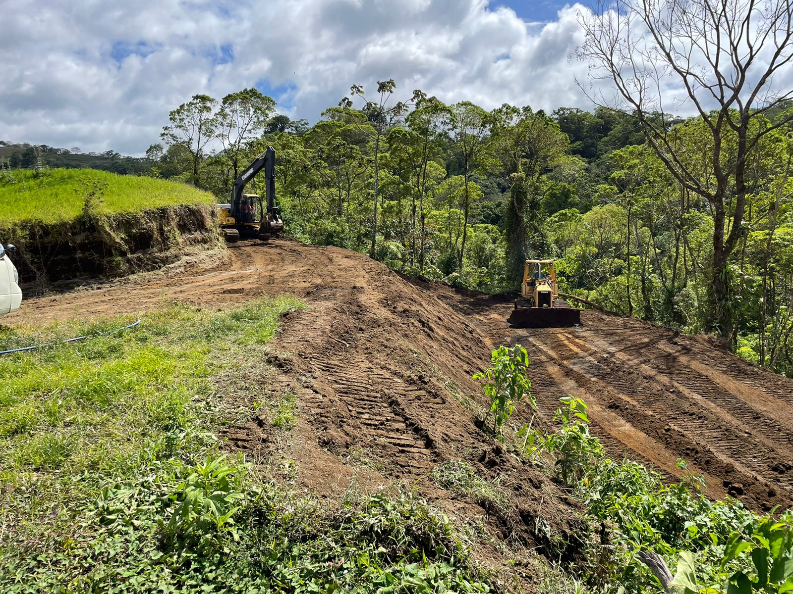 Dream Property on Lake Arenal 1BD 1BA Lodge with Volcano View photo 8