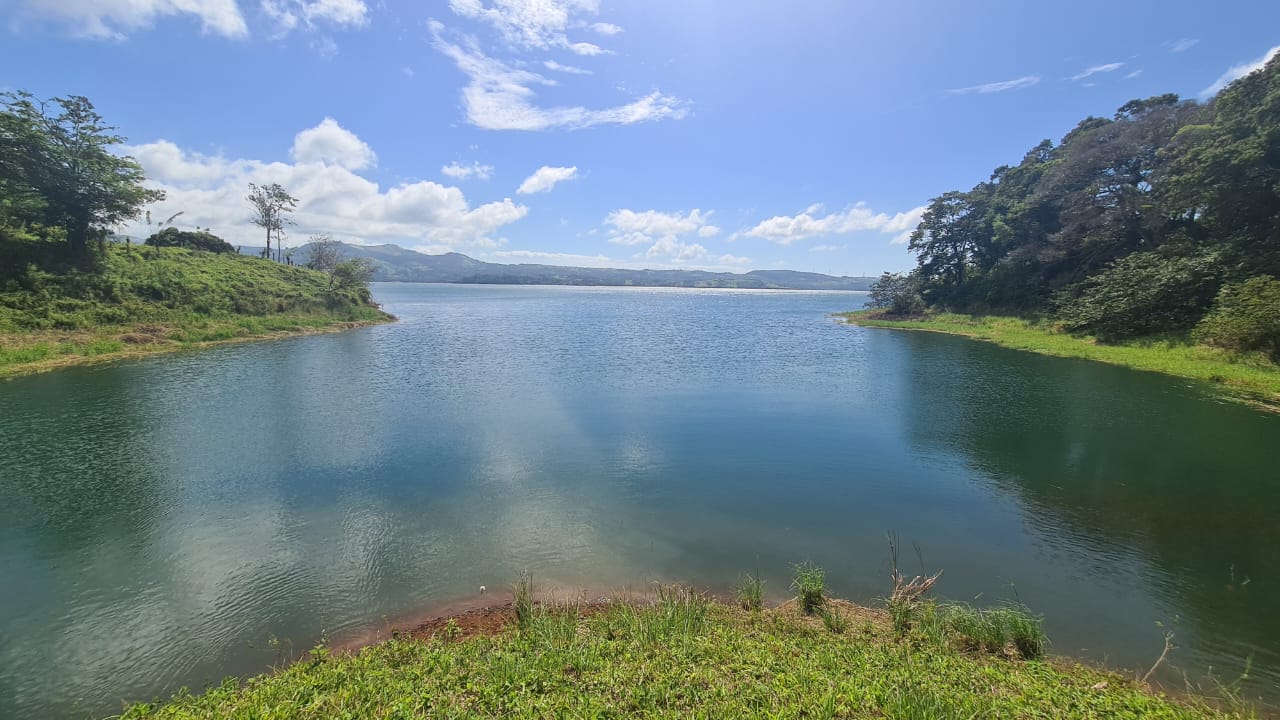 Spectacular Studio Apt + 2500 m2 Lot+ Lake Access Property in Nuevo Arenal photo 15