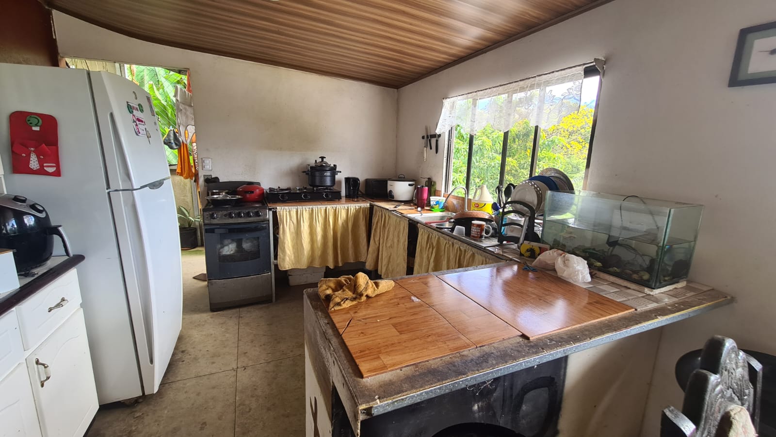Modest, 4 Bedroom 2 Bathroom house Lake View in Nuevo Arenal photo 12