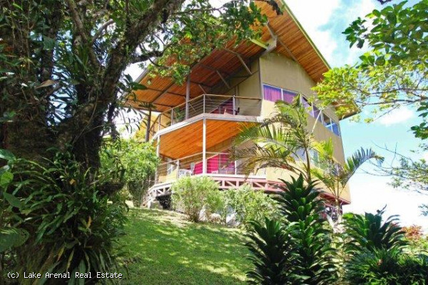Modern Bali-Style Home, 8 BD, 5 BA 3,70 Acre In Nuevo Arenal photo 8