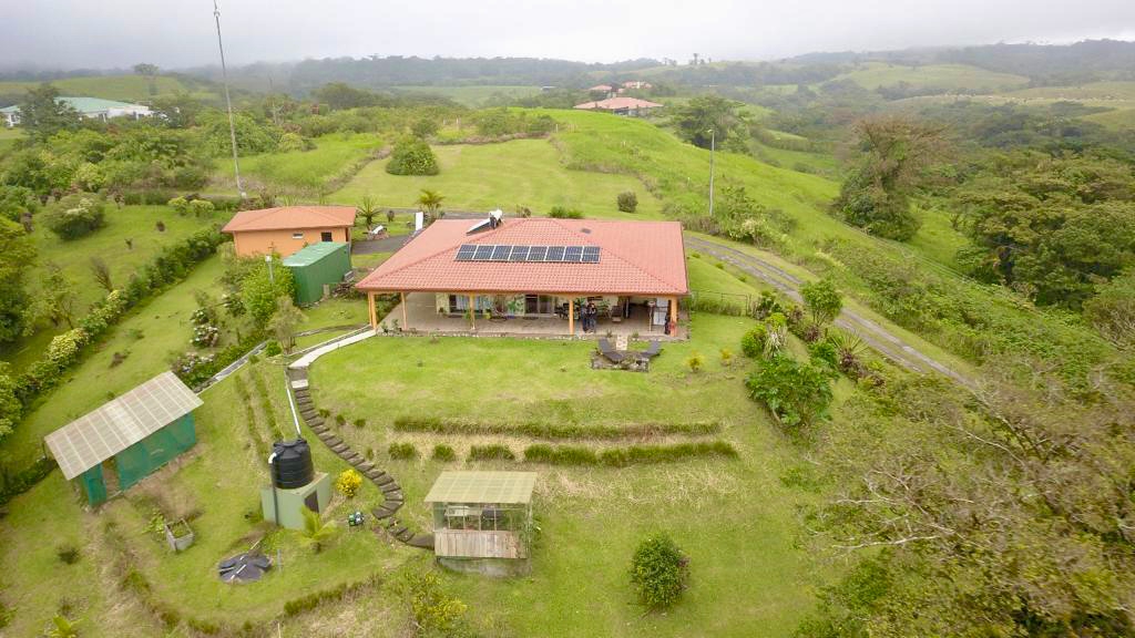 Mountain Top, Solar Powered, 3 bedroom Home in Nuevo Arenal  photo 27