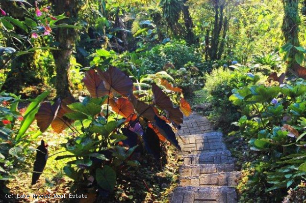 Modern Bali-Style Home, 8 BD, 5 BA 3,70 Acre In Nuevo Arenal photo 34