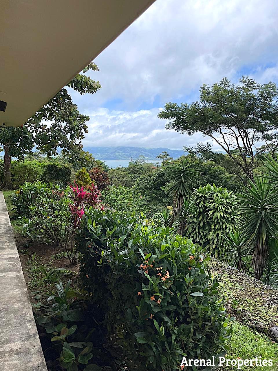 Charming 3-Bedroom Home with Guest House & Stunning Lake Arenal Views  photo 31