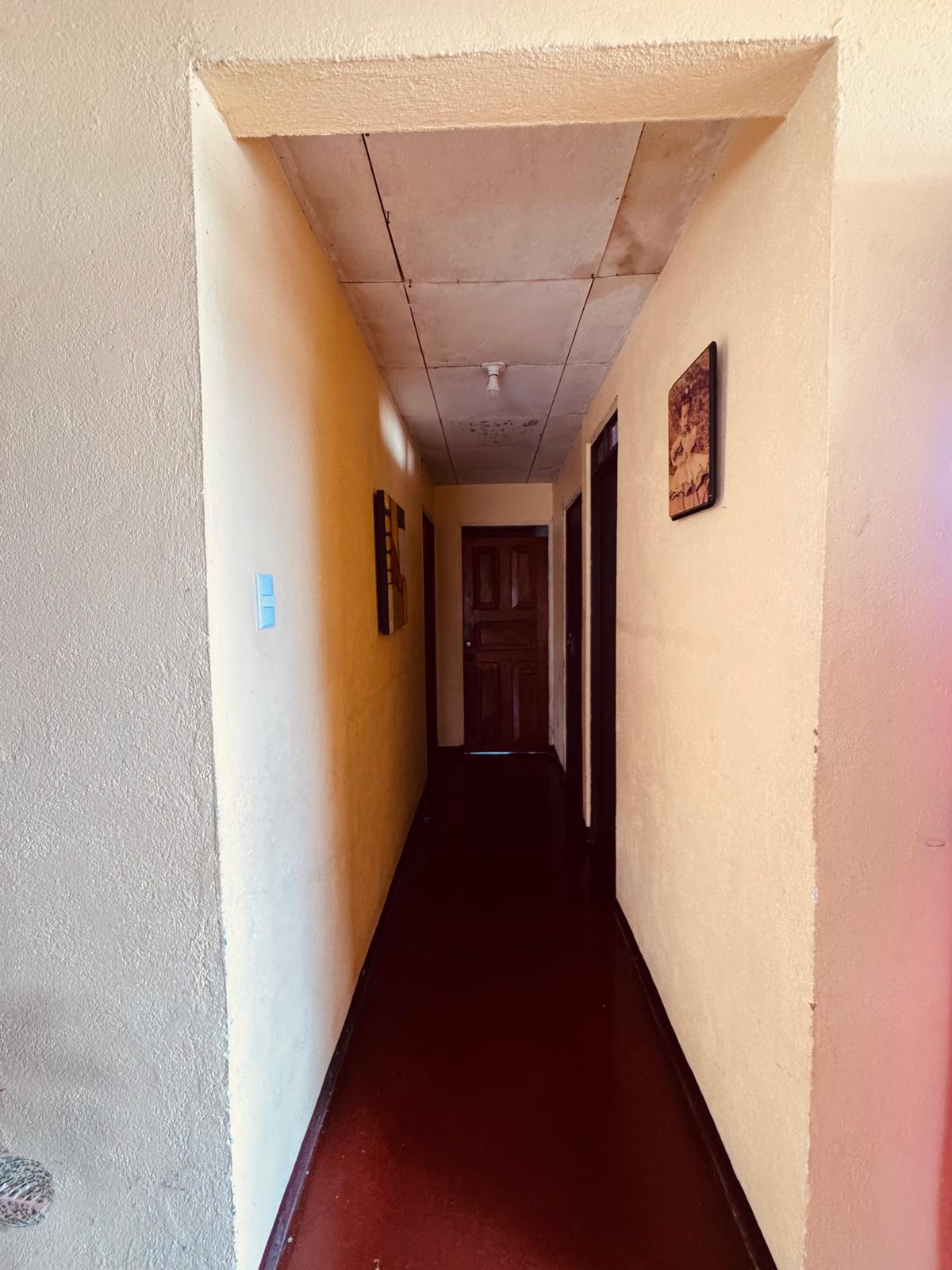 Spacious Home with Lake View and Guest Apartment in Nuevo Arenal photo 11