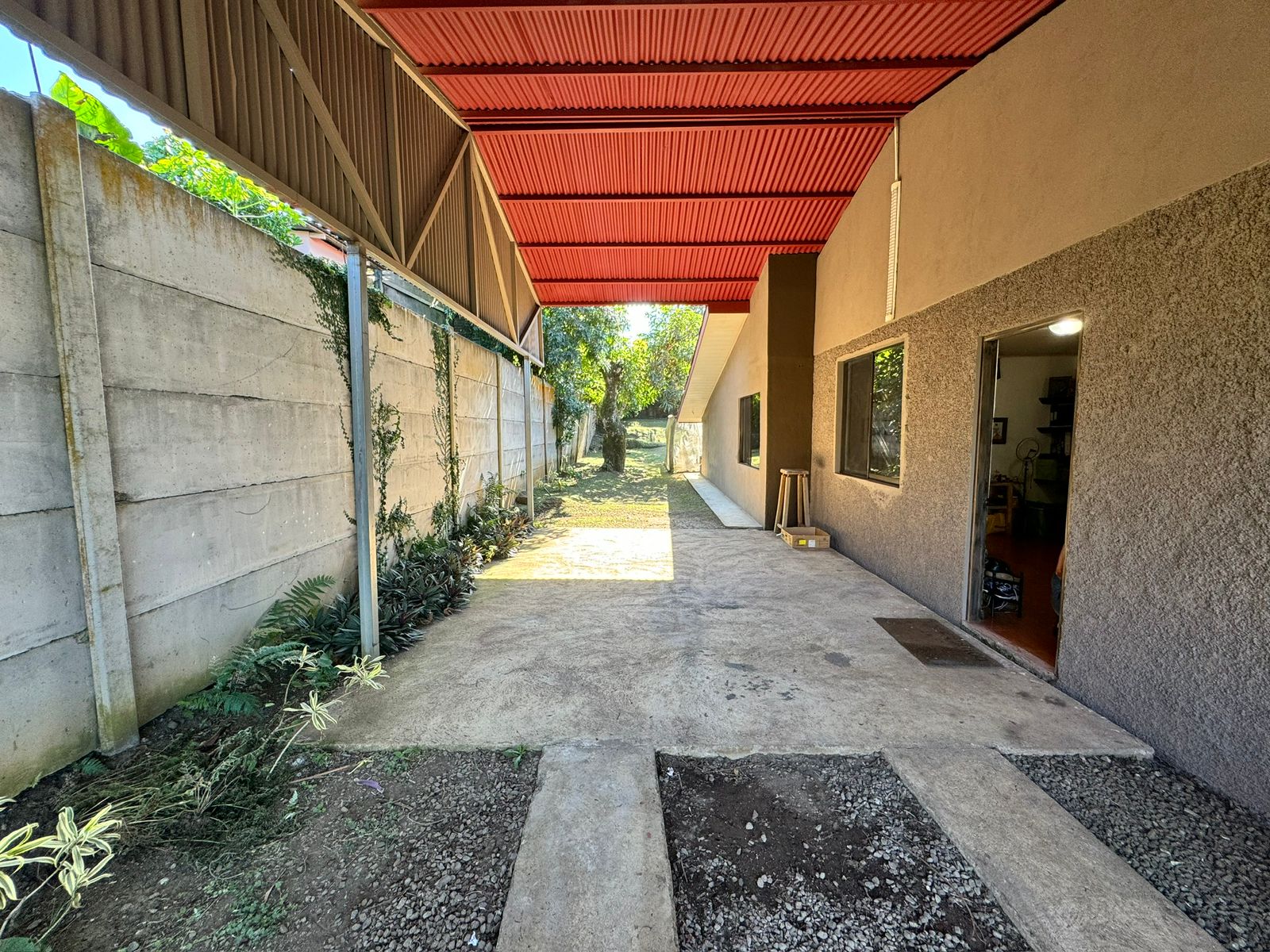 4-Bedroom, 2-Bathroom Home on 870 m² (0.21 Acre) in Tronadora   photo 7